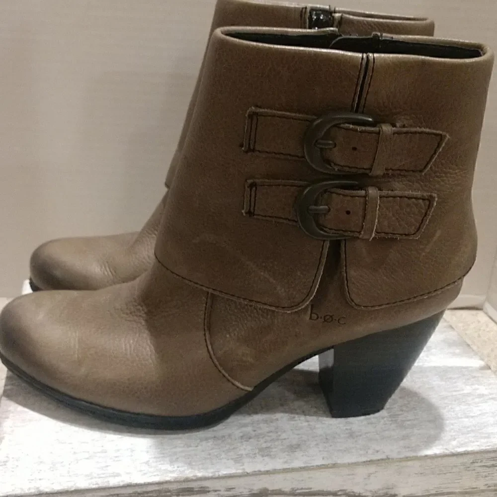 👍 Born Tan Distressed Booties Size 36.5. S1 - Picture 3 of 5